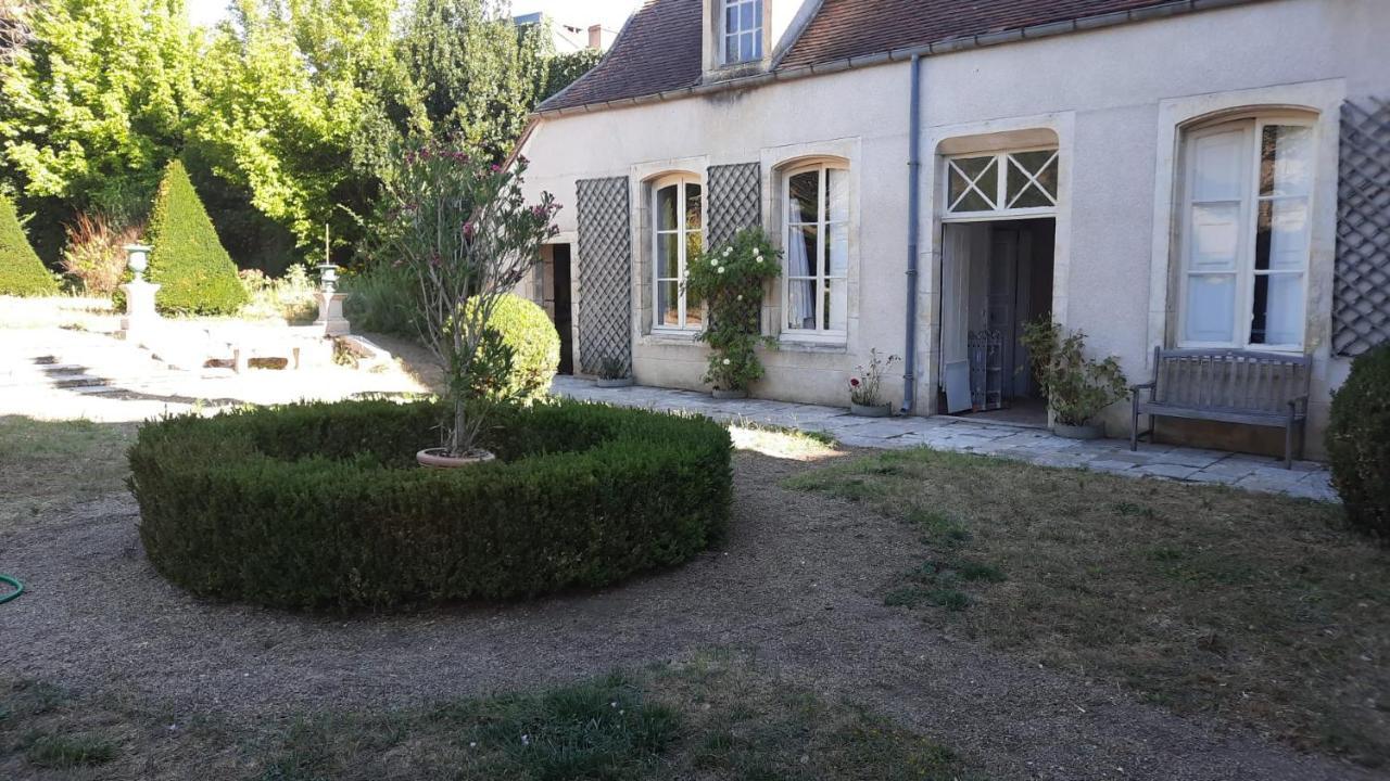 Maison Zola Bed & Breakfast Saint-Amand-Montrond Exterior photo
