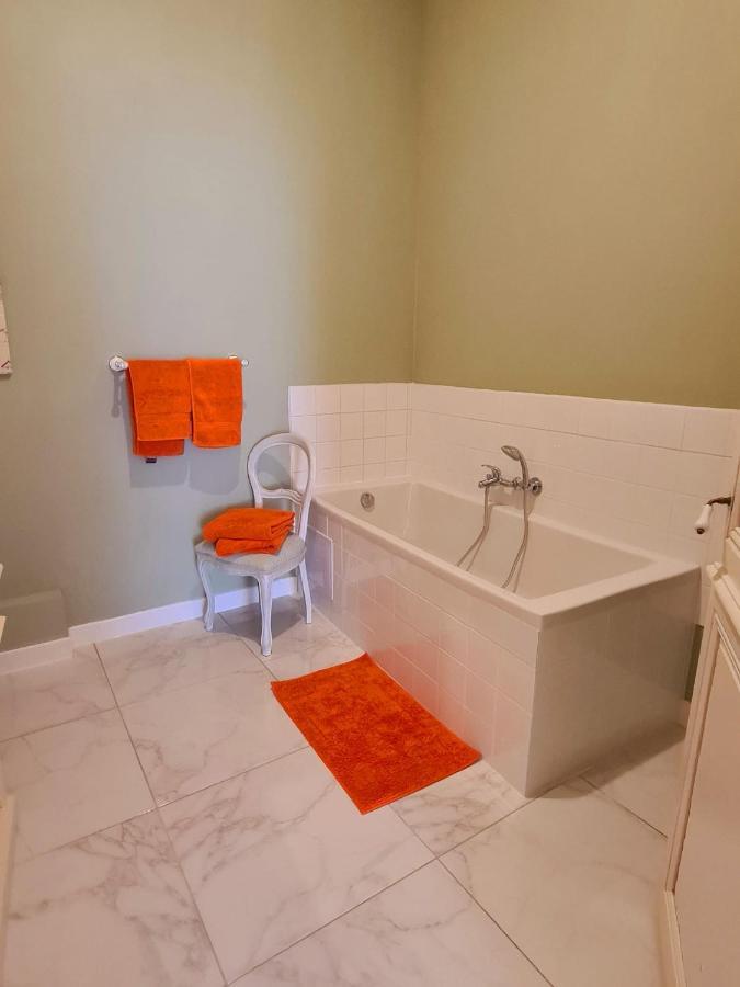 Maison Zola Bed & Breakfast Saint-Amand-Montrond Exterior photo