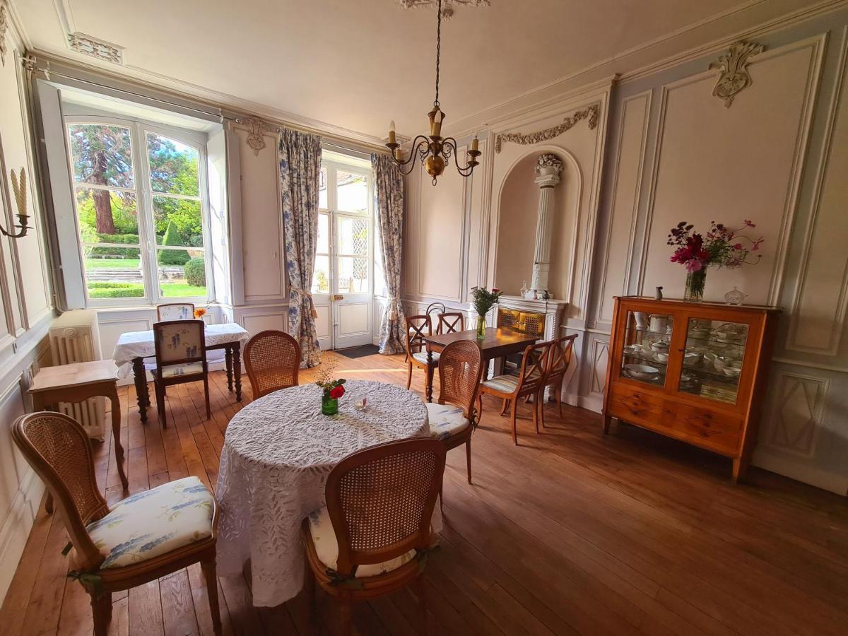 Maison Zola Bed & Breakfast Saint-Amand-Montrond Exterior photo